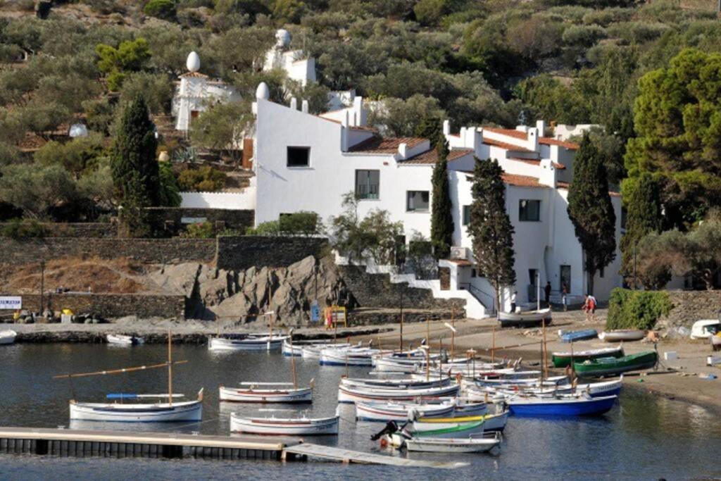 Pequeno Y Acogedor En El Centro De Cadaques Appartement Buitenkant foto